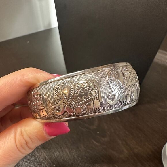 Vintage silver plated thai elephant cuff bracelet! - Picture 10 of 11